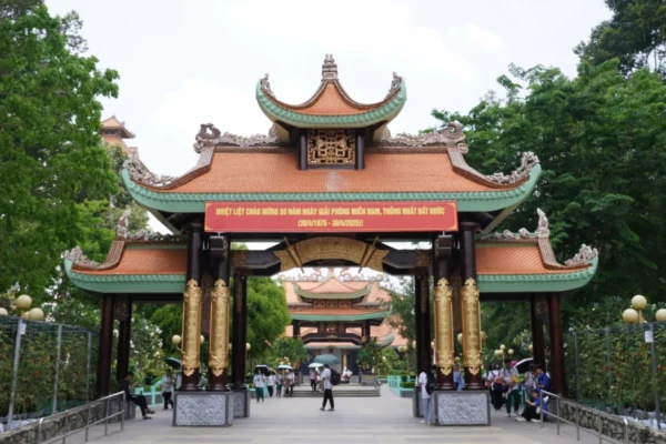 Tour địa đạo Củ Chi