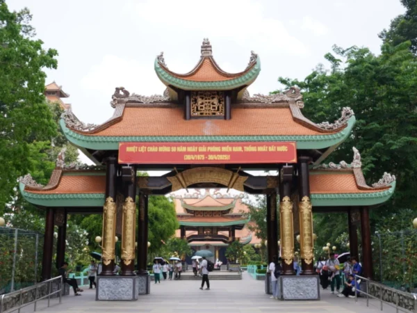 Tour địa đạo Củ Chi